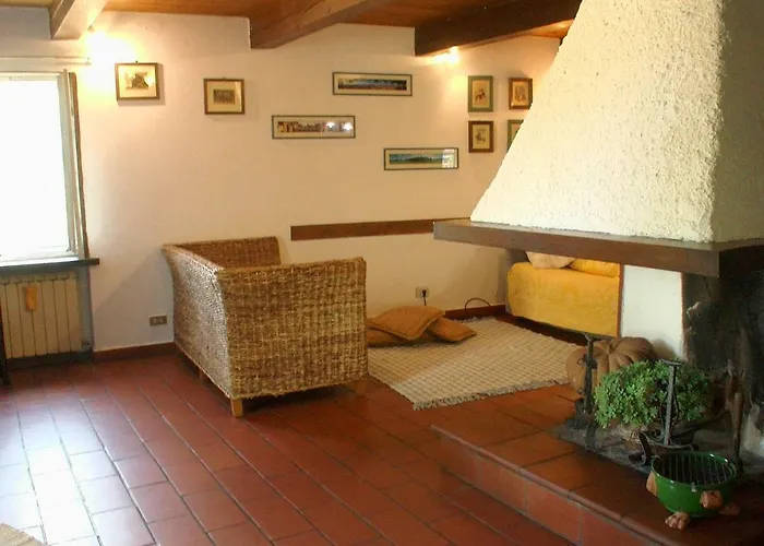 Casa Al Colle Holiday home *